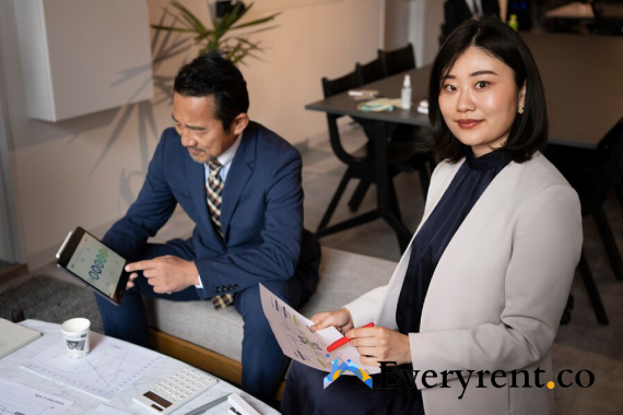 featured-what-are-the-advantages-and-disadvantages-of-hiring-a-property-rental-angent-in-singapore-everyrent-singapore
